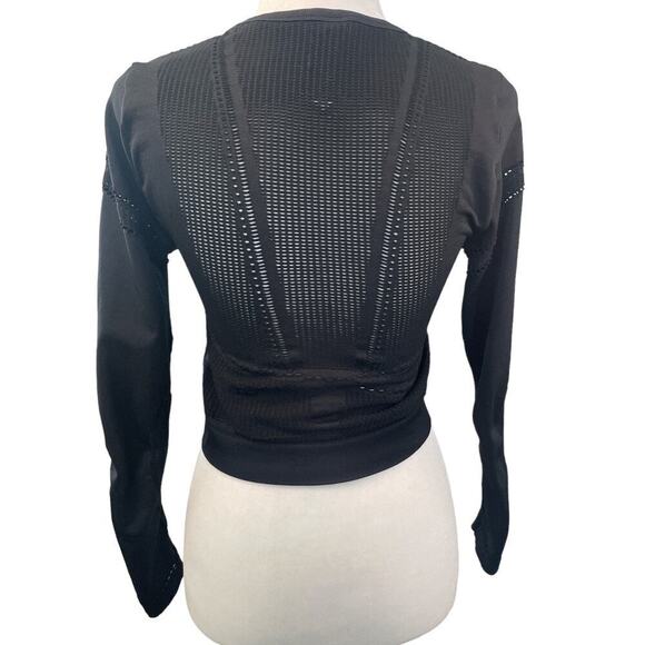 Fabletics Women’s Jaymee Mesh Long-Sleeve Top Black Size Medium Crop Seamless - Picture 6 of 7